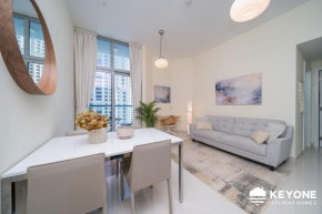 Magnificent Two Bedroom Beachfront 2